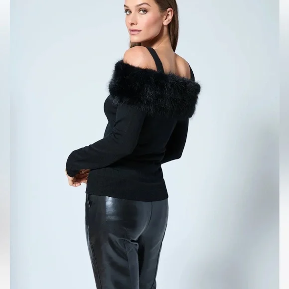 Adrienne Landau Black Off-Shoulder Sweater with Faux Fur Accent S New $175 - Picture 2 of 5